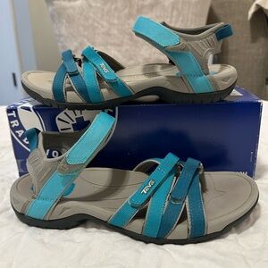 Teva Tirra hiking sandal water shoe blue multi outdoor women 8.5 turquoise aqua